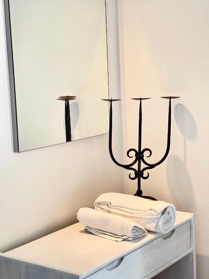 Xenias Rooms Apartments โคโรนิ ภายนอก รูปภาพ