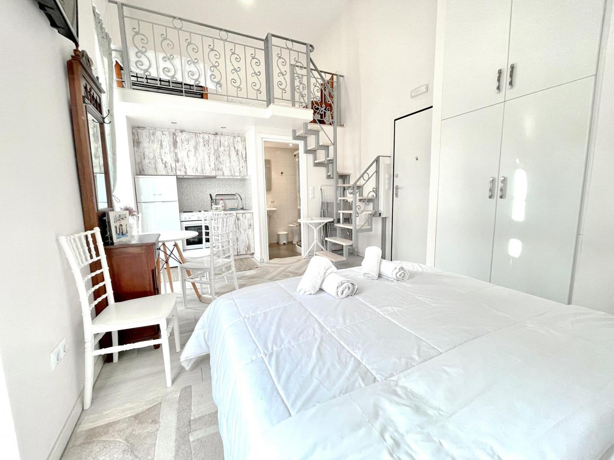 Xenias Rooms Apartments โคโรนิ ภายนอก รูปภาพ